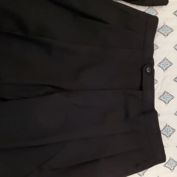Brooks Brothers Elegant Black Tuxedo